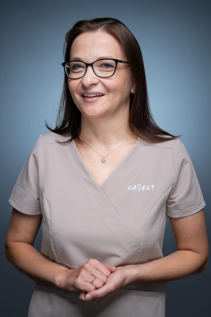 lek. dent. Małgorzata Marzec-Gawron lek. dent. Małgorzata Marzec-Gawron